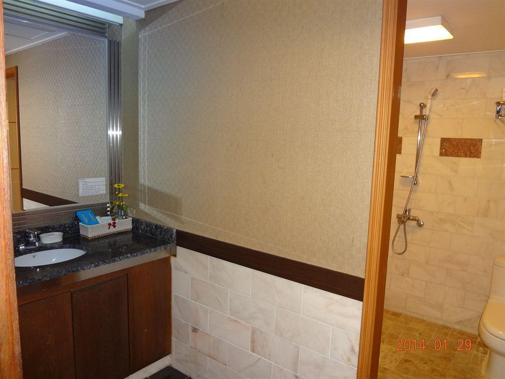 Diamond Tourist Hotel Busan Exterior foto
